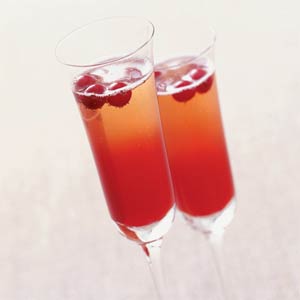 Crimson Spice Champagne Cocktail